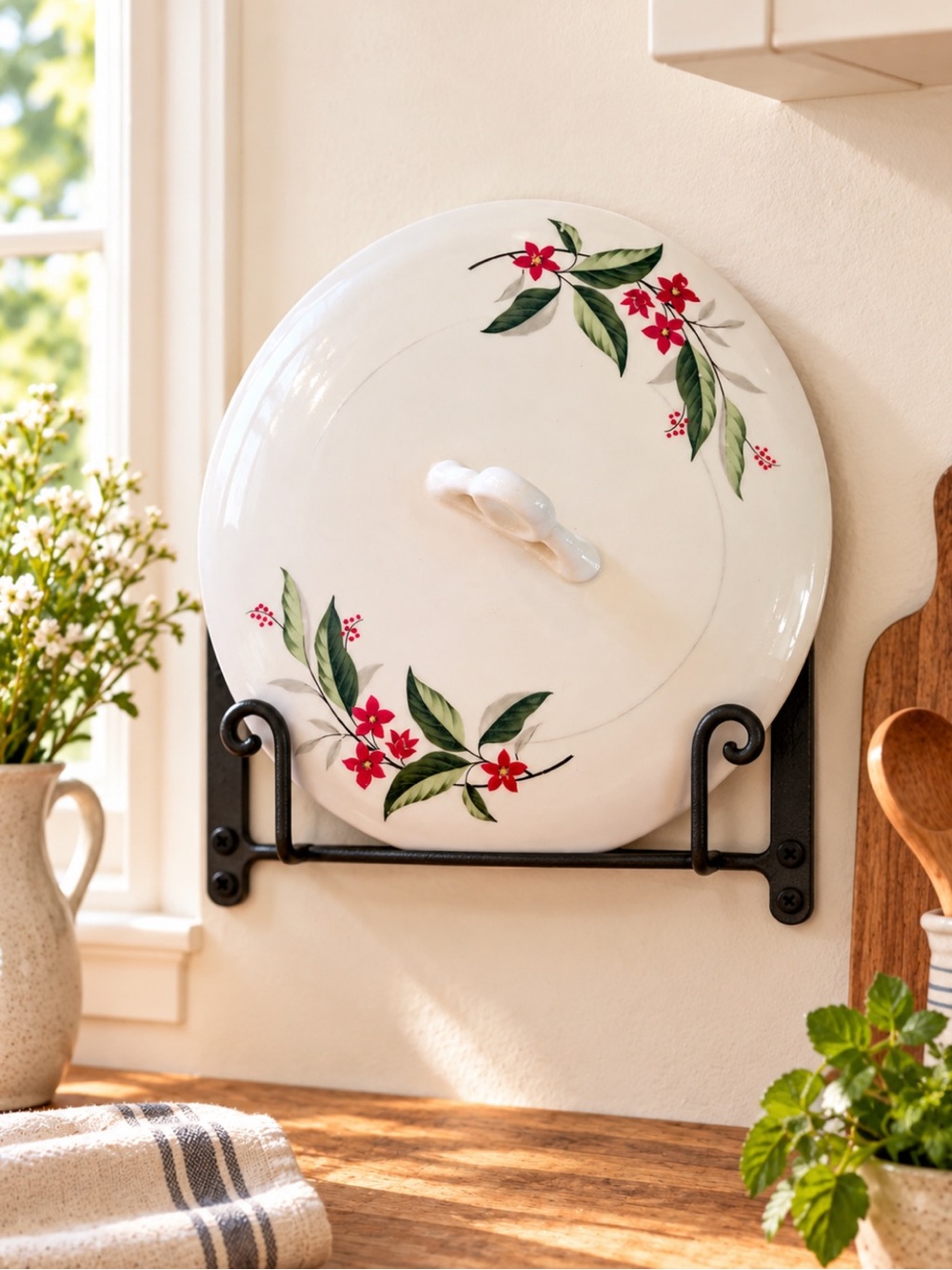 Vintage 1940s Woodvine Pattern Replacement Lid- LID ONLY. Display * FLAWS